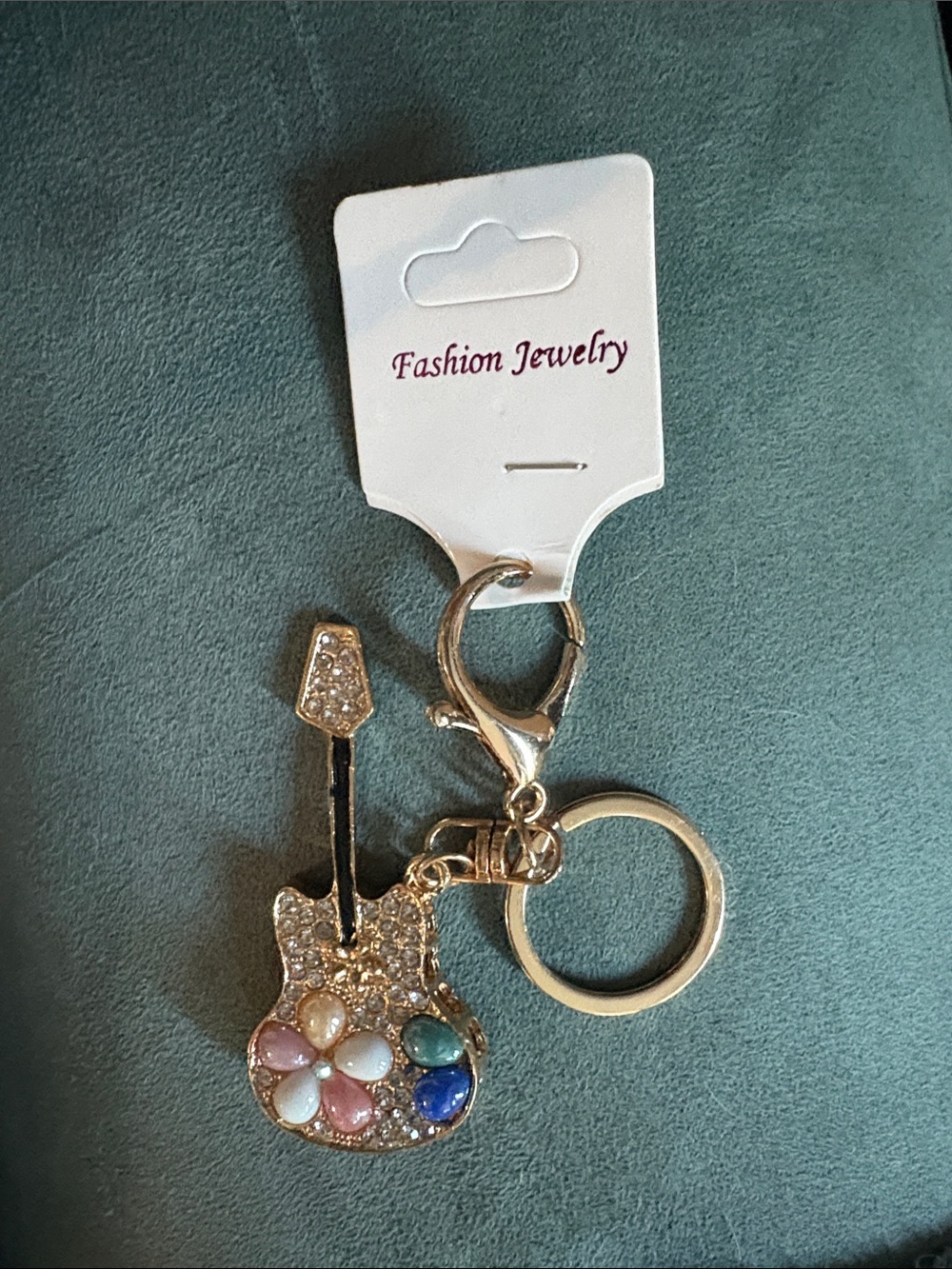 Fashion Jewelry Gold Guitar Keychain with Pastel Enamel Flowers